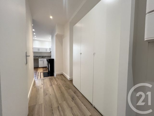 Appartement T2 à louer - 2 pièces - 38.75 m2 - GRENOBLE - 38 - RHONE-ALPES - Century 21 Victor Hugo
