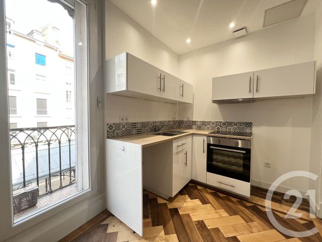 Appartement T2 à louer - 2 pièces - 38.75 m2 - GRENOBLE - 38 - RHONE-ALPES - Century 21 Victor Hugo
