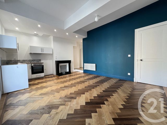 Appartement T2 à louer - 2 pièces - 38.75 m2 - GRENOBLE - 38 - RHONE-ALPES - Century 21 Victor Hugo