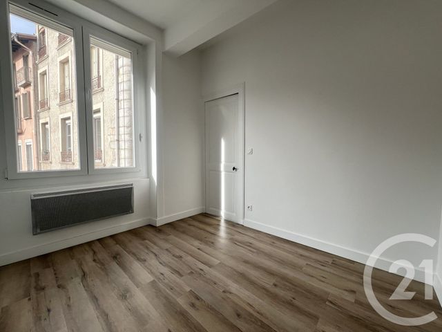 Appartement T2 à louer - 2 pièces - 38.75 m2 - GRENOBLE - 38 - RHONE-ALPES - Century 21 Victor Hugo
