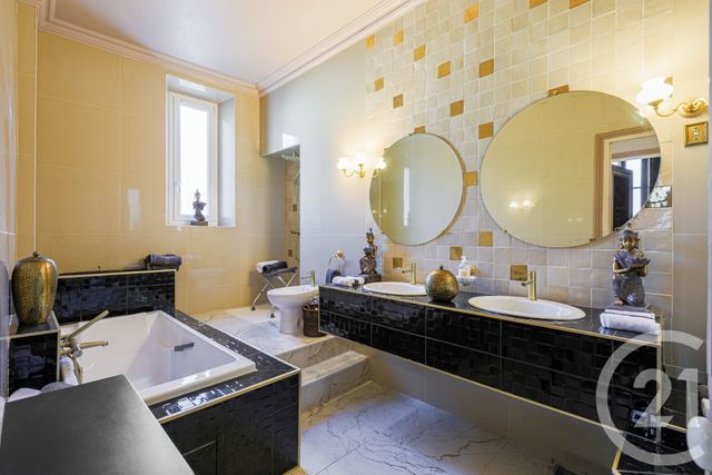 Appartement F4 à vendre - 4 pièces - 129.0 m2 - GRENOBLE - 38 - RHONE-ALPES - Century 21 Victor Hugo