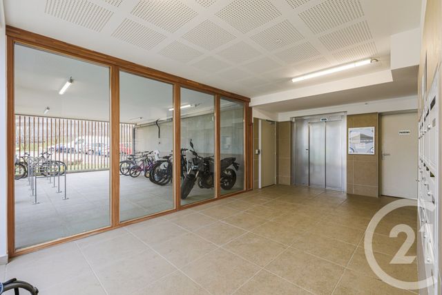 Appartement T4 à vendre - 4 pièces - 78.0 m2 - SEYSSINS - 38 - RHONE-ALPES - Century 21 Victor Hugo