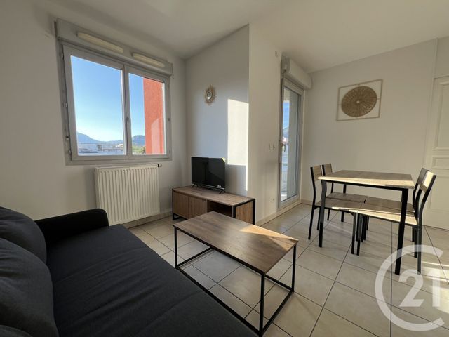 Appartement T2 à louer - 2 pièces - 30.68 m2 - ST MARTIN D HERES - 38 - RHONE-ALPES - Century 21 Victor Hugo