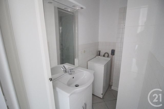 Appartement T3 à louer - 3 pièces - 53.02 m2 - GRENOBLE - 38 - RHONE-ALPES - Century 21 Victor Hugo