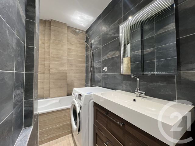 Appartement T3 à louer - 3 pièces - 65.16 m2 - GRENOBLE - 38 - RHONE-ALPES - Century 21 Victor Hugo