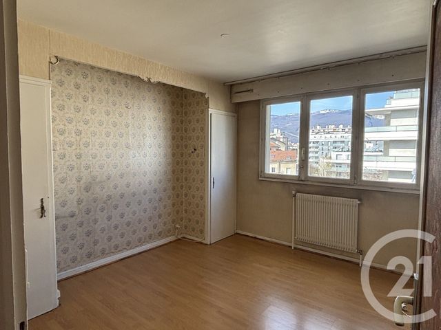 Appartement T4 à vendre - 4 pièces - 87.59 m2 - GRENOBLE - 38 - RHONE-ALPES - Century 21 Victor Hugo