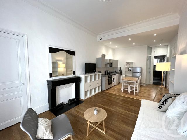 Appartement T2 à louer - 2 pièces - 40.06 m2 - GRENOBLE - 38 - RHONE-ALPES - Century 21 Victor Hugo