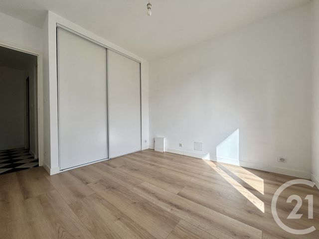 Appartement T3 à louer - 3 pièces - 66.0 m2 - GRENOBLE - 38 - RHONE-ALPES - Century 21 Victor Hugo
