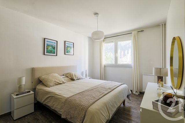 Appartement F3 à vendre - 3 pièces - 70.87 m2 - SASSENAGE - 38 - RHONE-ALPES - Century 21 Victor Hugo