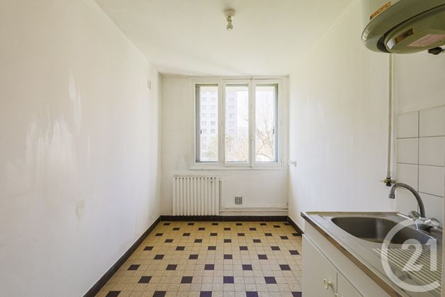 Appartement T1 à vendre - 1 pièce - 27.0 m2 - ECHIROLLES - 38 - RHONE-ALPES - Century 21 Victor Hugo