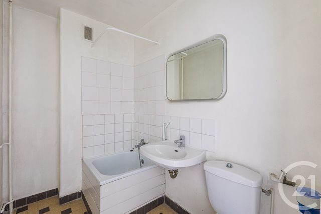 Appartement T1 à vendre - 1 pièce - 27.0 m2 - ECHIROLLES - 38 - RHONE-ALPES - Century 21 Victor Hugo