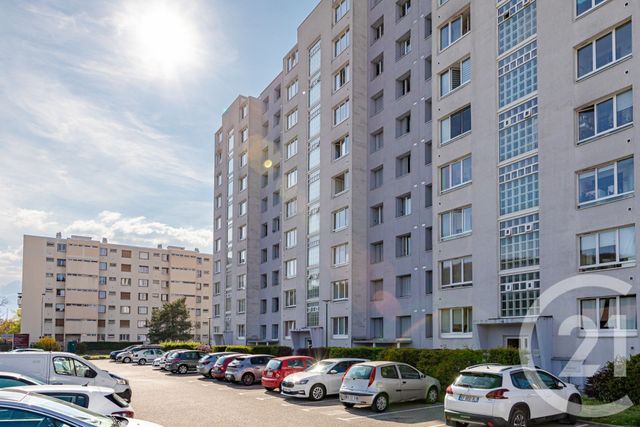 Appartement T1 à vendre - 1 pièce - 27.0 m2 - ECHIROLLES - 38 - RHONE-ALPES - Century 21 Victor Hugo