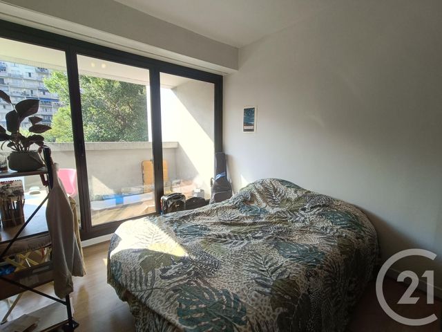 Appartement T4 à louer - 4 pièces - 91.02 m2 - GRENOBLE - 38 - RHONE-ALPES - Century 21 Victor Hugo