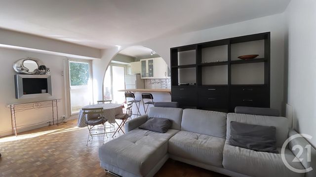 Appartement T4 à louer - 4 pièces - 91.02 m2 - GRENOBLE - 38 - RHONE-ALPES - Century 21 Victor Hugo