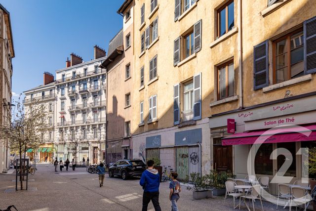 Appartement à vendre - 2 pièces - 40.59 m2 - GRENOBLE - 38 - RHONE-ALPES - Century 21 Victor Hugo
