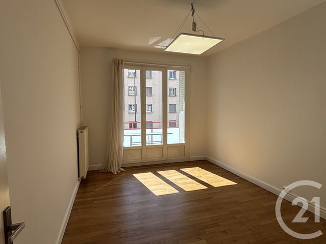 Appartement T4 à vendre - 4 pièces - 69.63 m2 - GRENOBLE - 38 - RHONE-ALPES - Century 21 Victor Hugo
