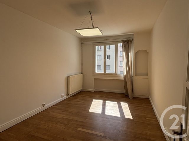 Appartement T4 à vendre - 4 pièces - 69.63 m2 - GRENOBLE - 38 - RHONE-ALPES - Century 21 Victor Hugo