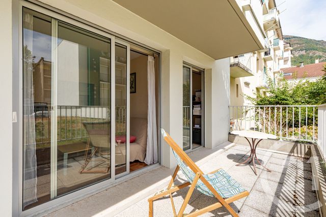 Appartement F2 à vendre - 2 pièces - 32.1 m2 - GRENOBLE - 38 - RHONE-ALPES - Century 21 Victor Hugo