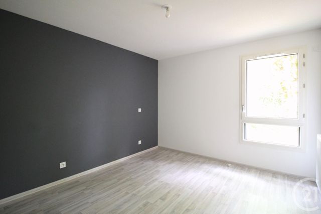 Appartement T3 à louer - 3 pièces - 67.5 m2 - SASSENAGE - 38 - RHONE-ALPES - Century 21 Victor Hugo