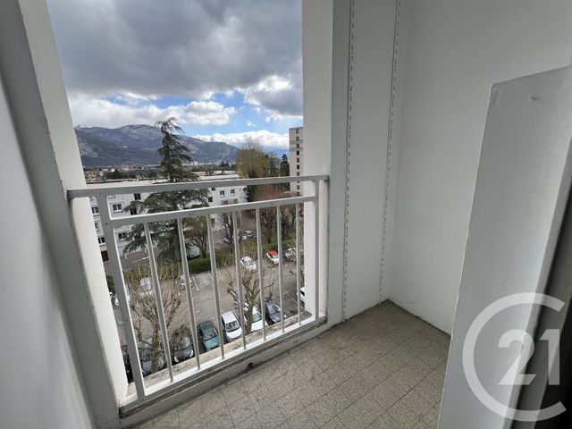 Appartement T2 à louer - 2 pièces - 42.38 m2 - SASSENAGE - 38 - RHONE-ALPES - Century 21 Victor Hugo