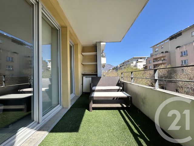 Appartement T2 à louer - 2 pièces - 48.39 m2 - GRENOBLE - 38 - RHONE-ALPES - Century 21 Victor Hugo