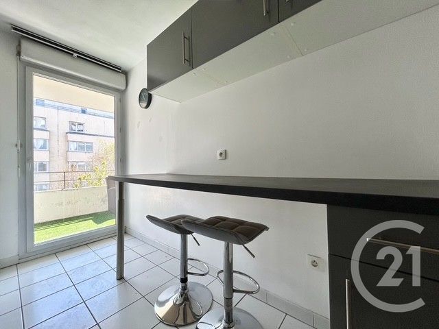 Appartement T2 à louer - 2 pièces - 48.39 m2 - GRENOBLE - 38 - RHONE-ALPES - Century 21 Victor Hugo