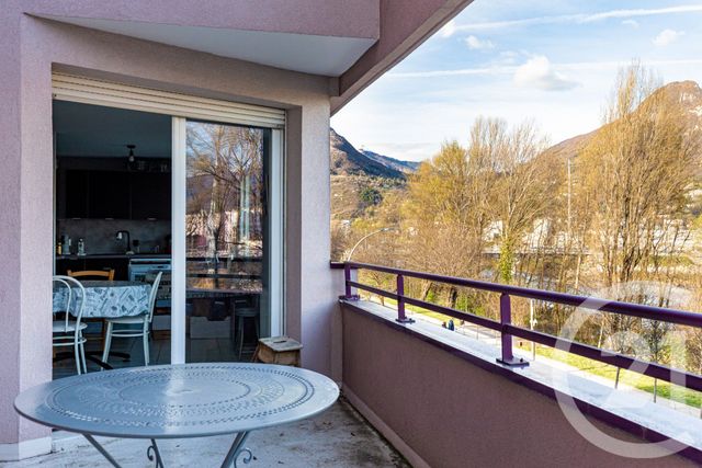 Appartement T2 à vendre - 2 pièces - 51.0 m2 - FONTAINE - 38 - RHONE-ALPES - Century 21 Victor Hugo