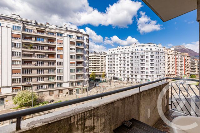 Appartement F5 à vendre - 4 pièces - 97.58 m2 - GRENOBLE - 38 - RHONE-ALPES - Century 21 Victor Hugo