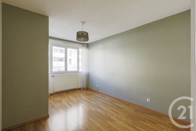 Appartement T5 à vendre - 5 pièces - 108.0 m2 - ECHIROLLES - 38 - RHONE-ALPES - Century 21 Victor Hugo