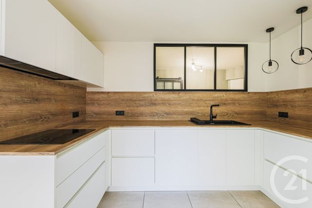 Appartement T5 à vendre - 5 pièces - 108.0 m2 - ECHIROLLES - 38 - RHONE-ALPES - Century 21 Victor Hugo