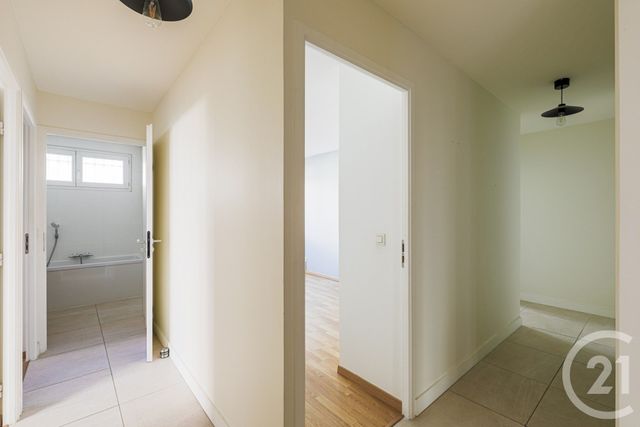 Appartement T5 à vendre - 5 pièces - 108.0 m2 - ECHIROLLES - 38 - RHONE-ALPES - Century 21 Victor Hugo