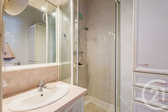Appartement F3 à vendre - 3 pièces - 72.0 m2 - GRENOBLE - 38 - RHONE-ALPES - Century 21 Victor Hugo