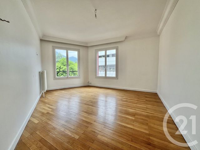 Appartement T3 à louer - 3 pièces - 71.81 m2 - GRENOBLE - 38 - RHONE-ALPES - Century 21 Victor Hugo