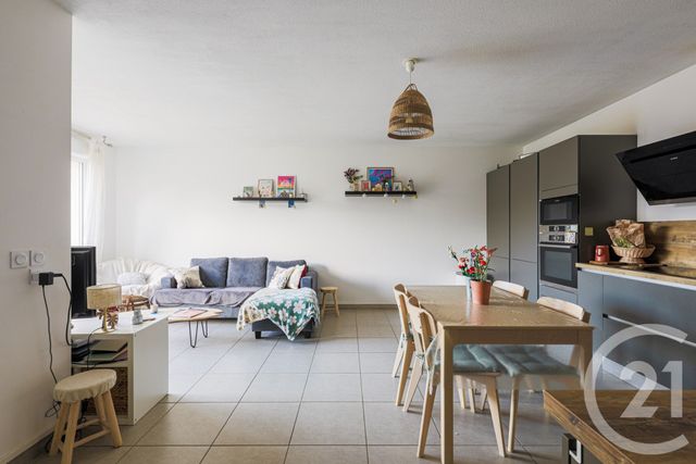 Appartement F3 à vendre - 3 pièces - 75.67 m2 - EYBENS - 38 - RHONE-ALPES - Century 21 Victor Hugo