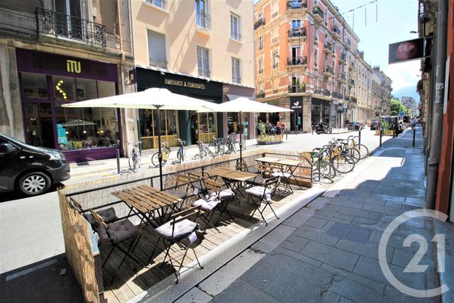 Appartement Studio à louer - 1 pièce - 34.8 m2 - GRENOBLE - 38 - RHONE-ALPES - Century 21 Victor Hugo