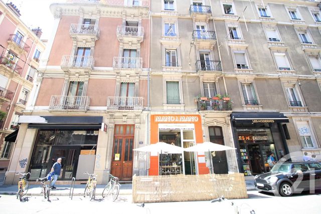 Appartement Studio à louer - 1 pièce - 34.8 m2 - GRENOBLE - 38 - RHONE-ALPES - Century 21 Victor Hugo