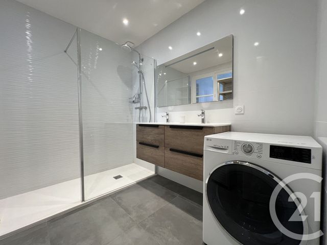 Appartement T2 à louer - 2 pièces - 58.48 m2 - GRENOBLE - 38 - RHONE-ALPES - Century 21 Victor Hugo