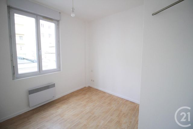 Appartement T3 à louer - 3 pièces - 47.02 m2 - GRENOBLE - 38 - RHONE-ALPES - Century 21 Victor Hugo