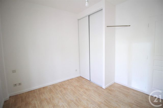 Appartement T3 à louer - 3 pièces - 47.02 m2 - GRENOBLE - 38 - RHONE-ALPES - Century 21 Victor Hugo