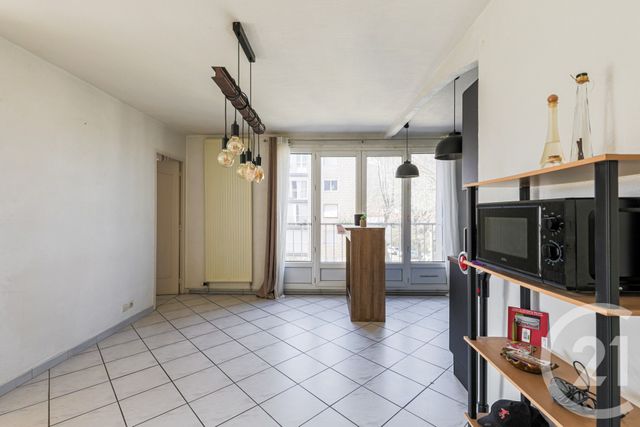 Appartement T2 à vendre - 2 pièces - 46.0 m2 - SEYSSINET PARISET - 38 - RHONE-ALPES - Century 21 Victor Hugo