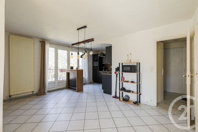 Appartement T2 à vendre - 2 pièces - 46.0 m2 - SEYSSINET PARISET - 38 - RHONE-ALPES - Century 21 Victor Hugo