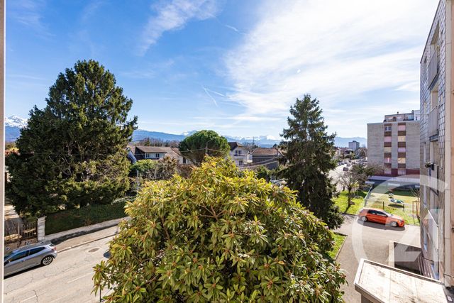 Appartement T2 à vendre - 2 pièces - 46.0 m2 - SEYSSINET PARISET - 38 - RHONE-ALPES - Century 21 Victor Hugo