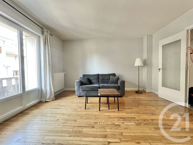 Appartement T3 à louer - 3 pièces - 75.88 m2 - GRENOBLE - 38 - RHONE-ALPES - Century 21 Victor Hugo
