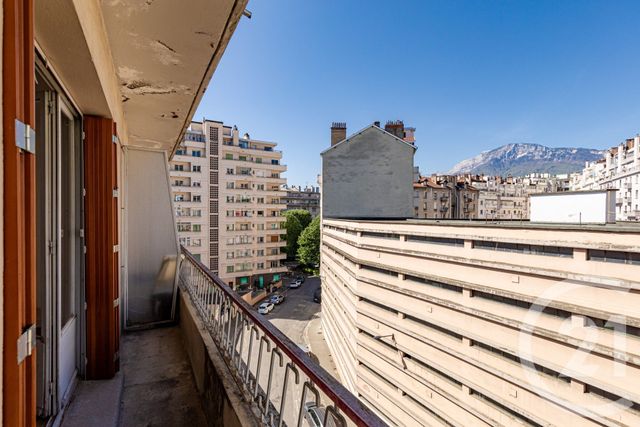 Appartement Studio à vendre - 1 pièce - 23.5 m2 - GRENOBLE - 38 - RHONE-ALPES - Century 21 Victor Hugo