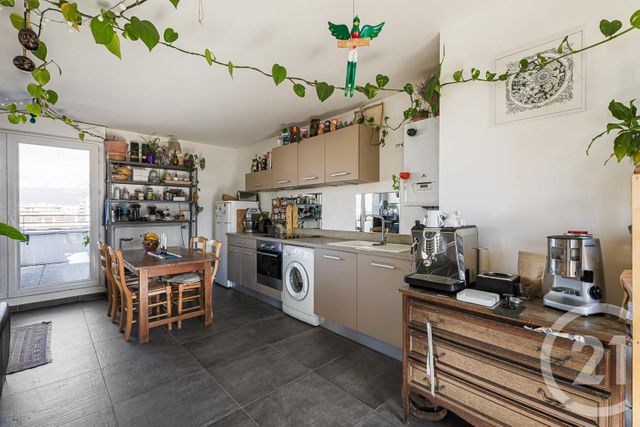 Appartement F3 à vendre - 3 pièces - 54.35 m2 - GRENOBLE - 38 - RHONE-ALPES - Century 21 Victor Hugo