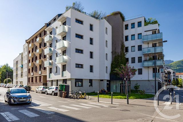 Appartement F3 à vendre - 3 pièces - 54.35 m2 - GRENOBLE - 38 - RHONE-ALPES - Century 21 Victor Hugo