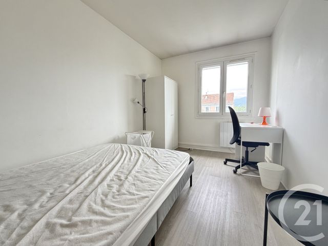 Appartement T4 à louer - 4 pièces - 60.3 m2 - GRENOBLE - 38 - RHONE-ALPES - Century 21 Victor Hugo