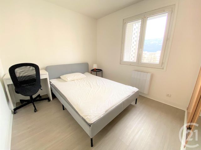 Appartement T4 à louer - 4 pièces - 60.3 m2 - GRENOBLE - 38 - RHONE-ALPES - Century 21 Victor Hugo