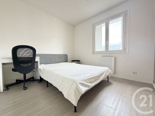 Appartement T4 à louer - 4 pièces - 60.3 m2 - GRENOBLE - 38 - RHONE-ALPES - Century 21 Victor Hugo
