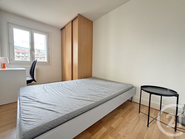 Appartement T4 à louer - 4 pièces - 60.3 m2 - GRENOBLE - 38 - RHONE-ALPES - Century 21 Victor Hugo